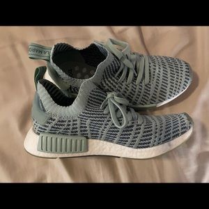 adidas Sneakers NMD_R1 STLT PRIMEKNIT Womens 8.5 Running Shoe CQ2031 'ASH GREEN'